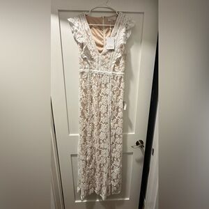 Lulu's This Moment in Time White Lace Ruffled Maxi Dress NWT Never Worn